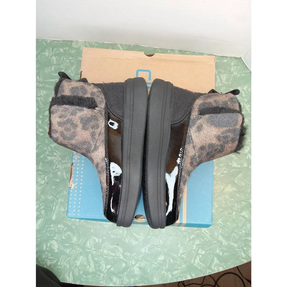 Hey Dude Children's Mel Youth Leopard Print Black Shoes Boots Size K 12.